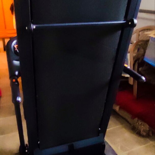 York Diamond T300 Treadmill used with 6 programs and speakers