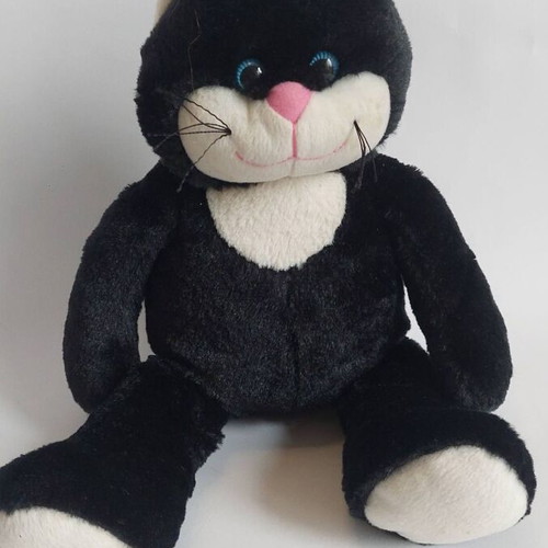 Interactive cat toy like new with vibrating features