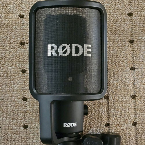 Rode NT-USB condenser microphone like new