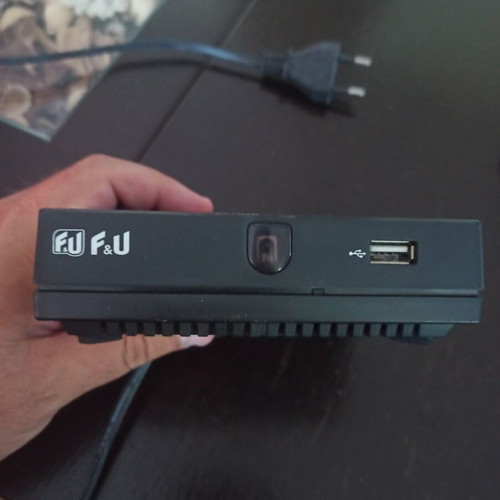 F&U MPF3381 MPEG4 decoder used with remote control