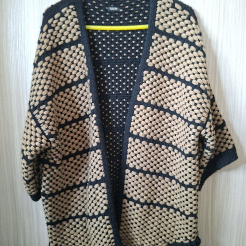 Massimo Dutti poncho with fringes like new, black and brown