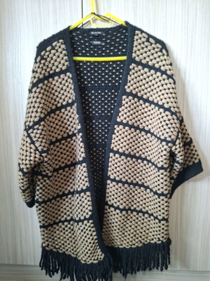Massimo Dutti poncho with fringes like new, black and brown