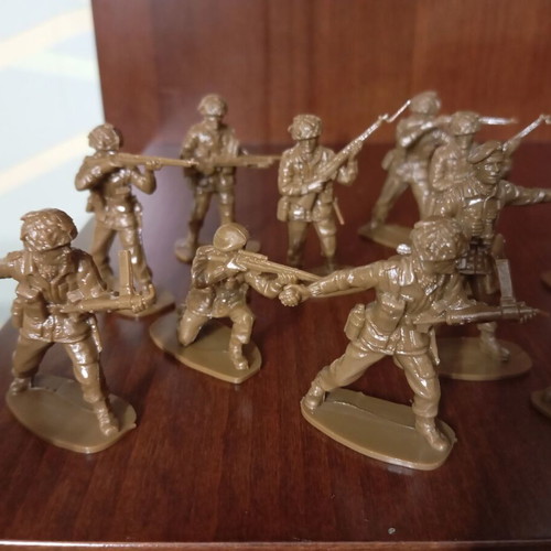 British Paratrooper Toy Soldiers 1:32 Scale used, sold together