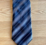 Tie in excellent condition