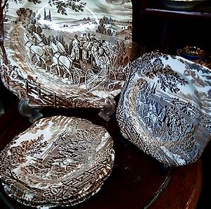 Johnson Brothers Αγγλίας Συλλεκτικό Σετ 7 τμχ Πιάτων πορσελάνης οκτάγωνα με δίχρωμη κλασική παράσταση εποχής...Πιατέλα  και 6 πιάτα ... Άθικτα με σφραγίδες γνησιότητας! (Δείτε φωτογραφίες)