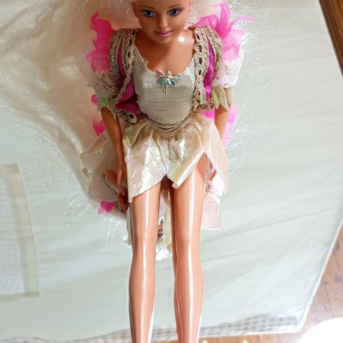 Sindy doll like new