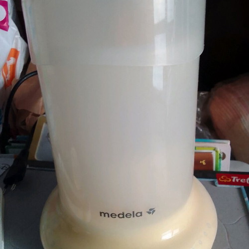Medela Ben Mari system like new with temperature control and bottle holder