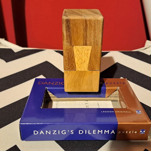 Wooden puzzle game Danzig's Dilemma like new