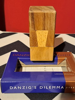 Wooden puzzle game Danzig's Dilemma like new