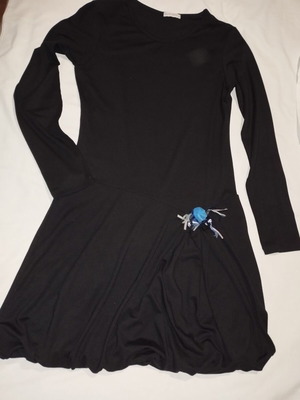 Black balloon dress Avocado like new, size M