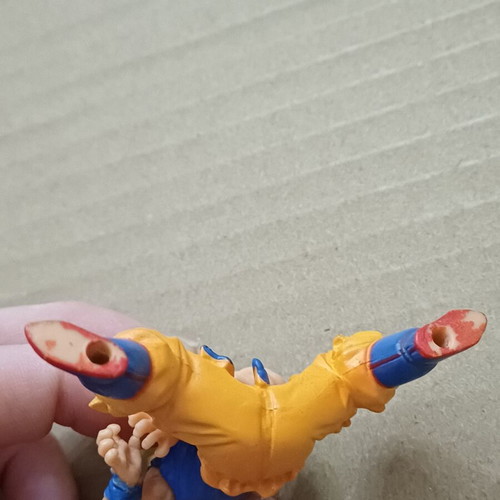Son Goku figure from Dragon Ball Z like new