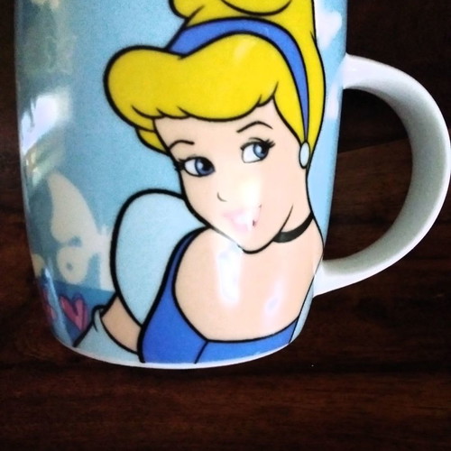 Disney Cinderella Mug like new, large 8.5 cm diameter