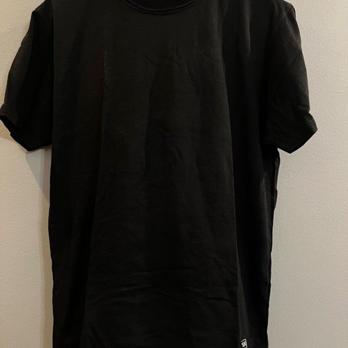 Men's black short-sleeve t-shirt Surf like new, size M