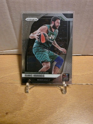 Ioannis Bourousis Panathinaikos card like new from Panini Euroleague Prizm
