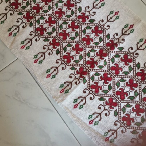 Tsevres embroidered with handmade fringes new