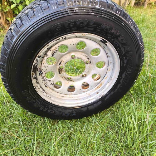 Suzuki Samurai Genuine Steel Rim used 15x5.5 with Tire