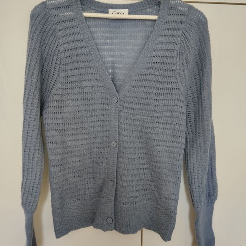 Gina knitted cardigan like new, small medium, blue purple