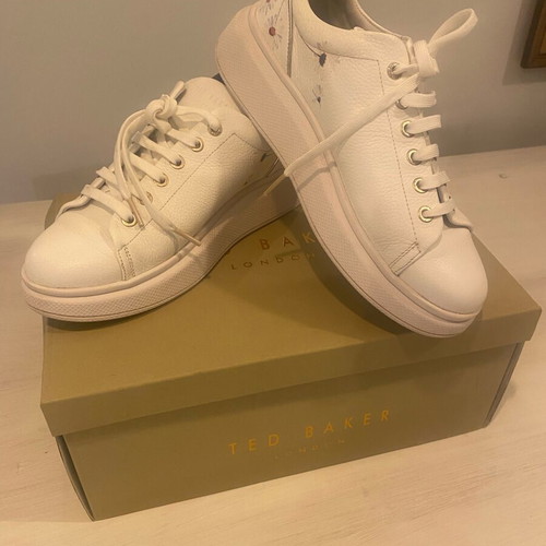 Ted Baker sneakers new, white with gold details
