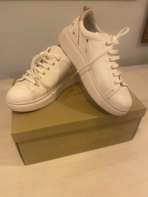 Ted Baker sneakers new, white with gold details