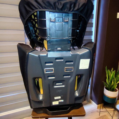 Child Car Seat 9–36kg used, ECE R44/04 certified