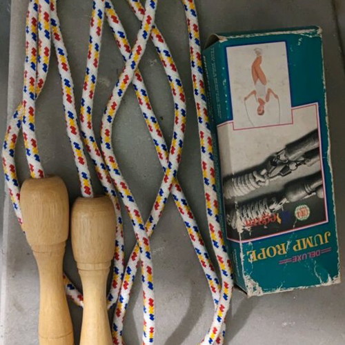 Jump rope with wooden handles new, colorful, length 2.7m