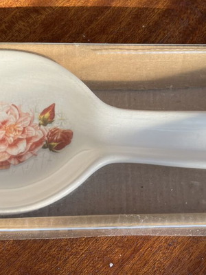Porcelain spoon rest with floral roses decoration, new
