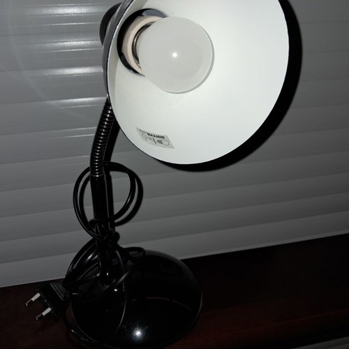 Black desk lamp with flexible arm like new