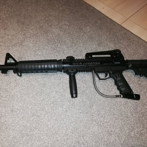Paintball BT 4 M16 new with folding stock