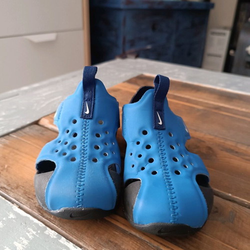 Nike baby boy summer sandals blue size 25 like new