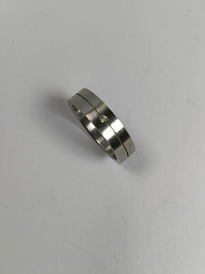 Stainless Steel Ring with Zircon Stone used, 7mm width