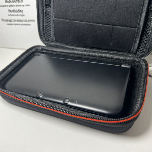 Nintendo 3DS XL употребяван с аксесоари, напълно функционален
