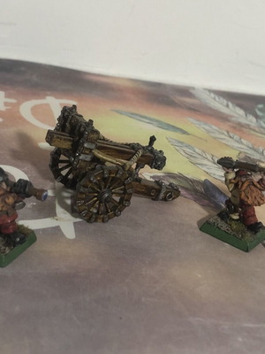 Warhammer Fantasy Battles Dwarf Bolt Thrower with Crew metal
