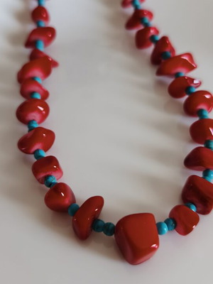 Nephrite and chalcedony necklace