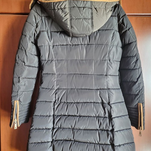 Puffer jacket with fur collar, size S