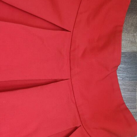 Bsb red high-waisted pleated skirt like new