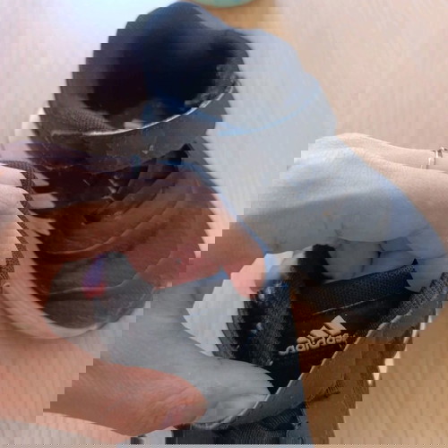 Παιδικά αθλητικά παπούτσια Adidas, μέγεθος 25, σε άριστη κατάσταση