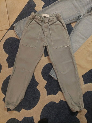 Παντελόνι Zara 140 εκ. σαν καινούργιο