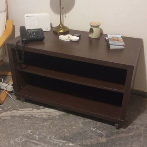 Neoset TV stand with shelf and wheels like new