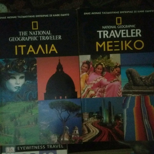 Travel guides like new, pack of 8 pieces