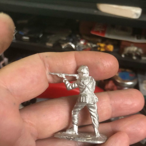Lead soldier figure like new 50mm