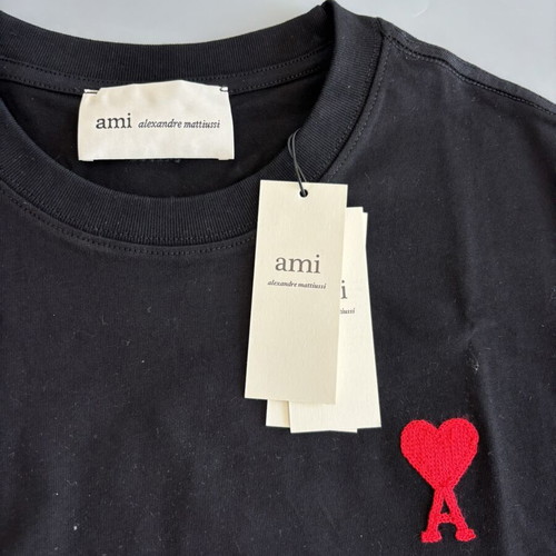 Ami black tee, medium