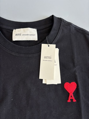 Ami black tee, medium