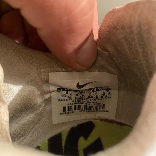 Nike track shoes used with bag and spike key size 44.5 white