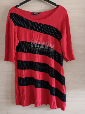 Women's short-sleeve blouse used, size L, red and black