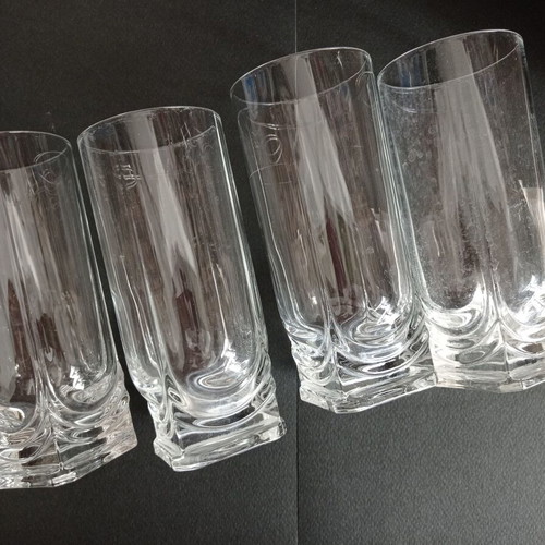 Water glasses used, set of 5 identical + 1 different design