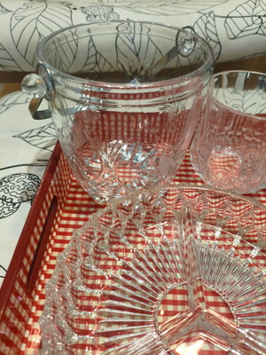 Vintage glassware set like new with ice bucket and snack plate