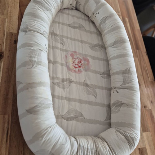 Baby nest and mattress set used, organic cotton, neutral colors