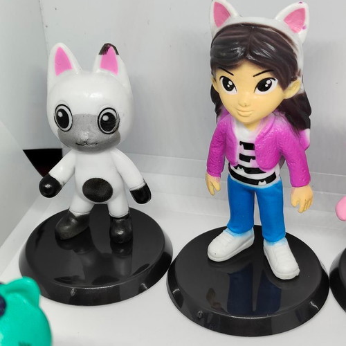 Gabby's Dollhouse collectible figures set of 6, like new