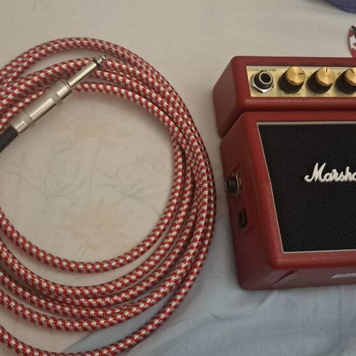 Guitar amplifier and cable new
