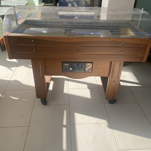 Salad bar fridge used for restaurant display